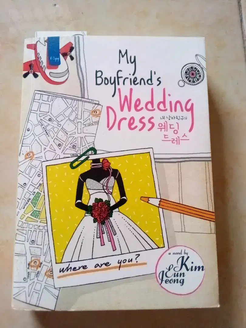 Novel My Boyfriend's Wedding Dress