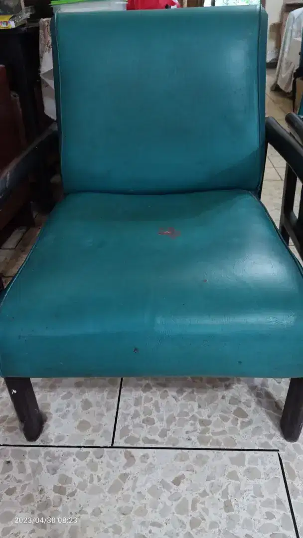 Sofa bekas warna hijau