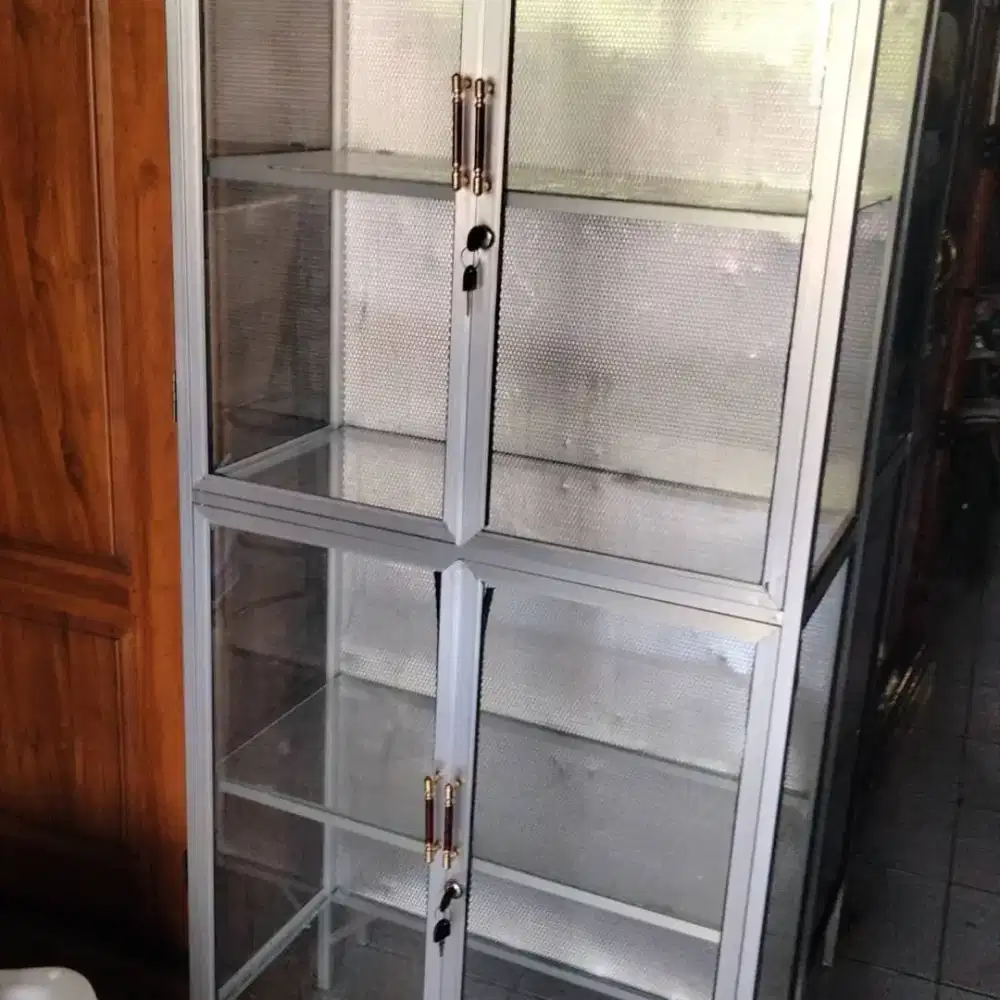 Lemari sap 70 Kaca bening