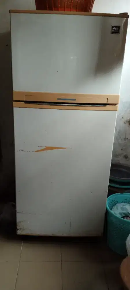 Dijual Kulkas Daiichi pake dr baru harga nego