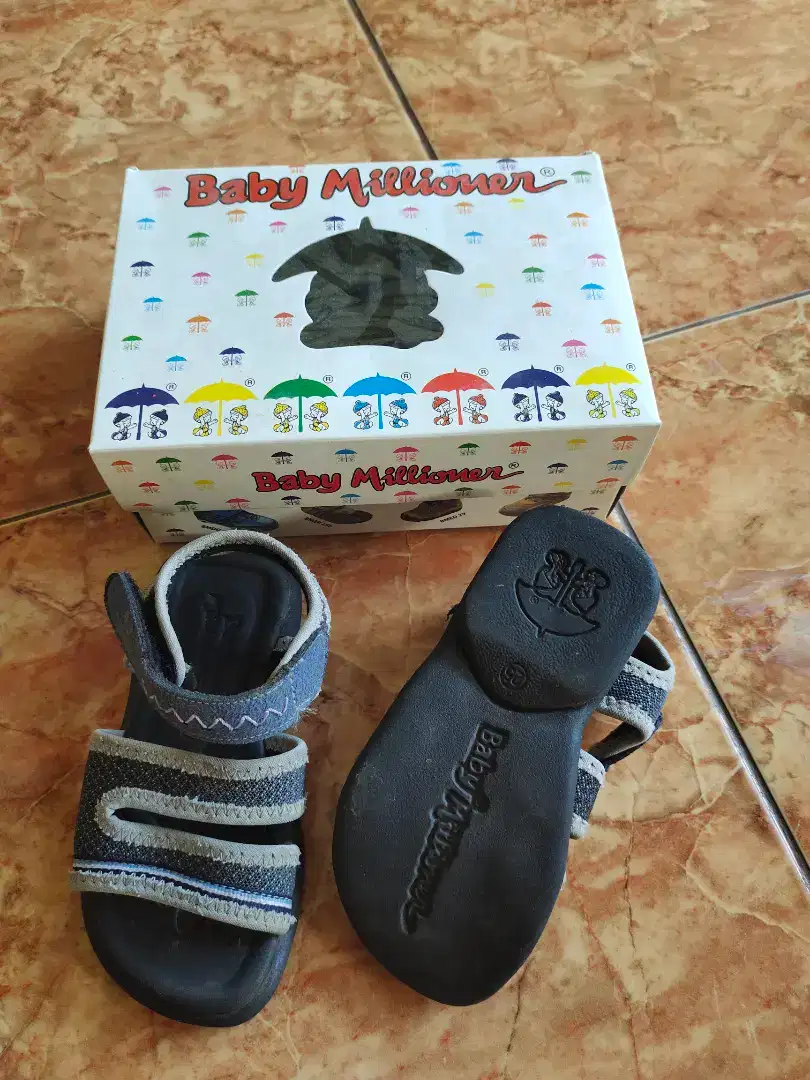 Preloved like new sepatu anak