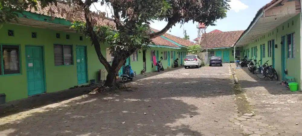 Kos putra karyawan / mahasiswa