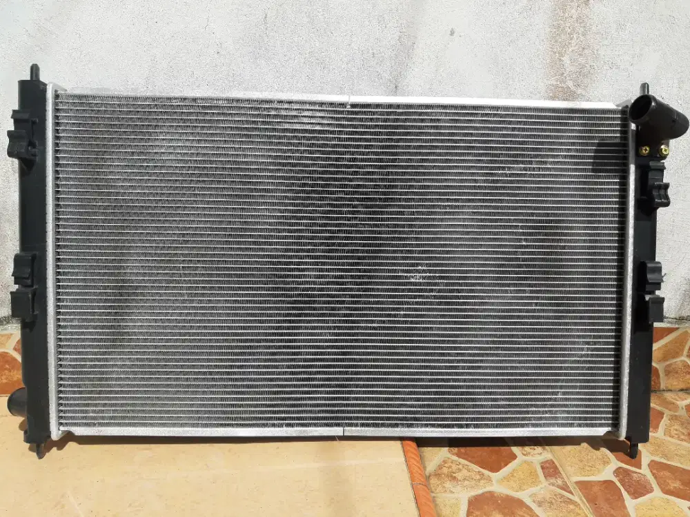 Radiator Outlender Sport