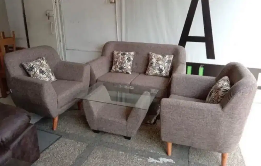 SOFA RETRO 2.1.1 + meja kaca