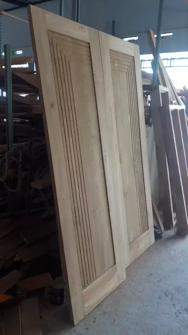 Pintu jati minimalis