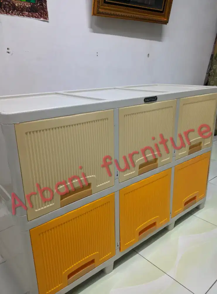 Lemari plastik napolly lockerbox