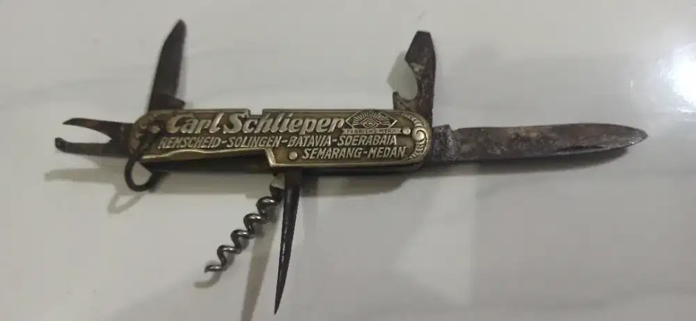 Pisau lipat carl schlieper