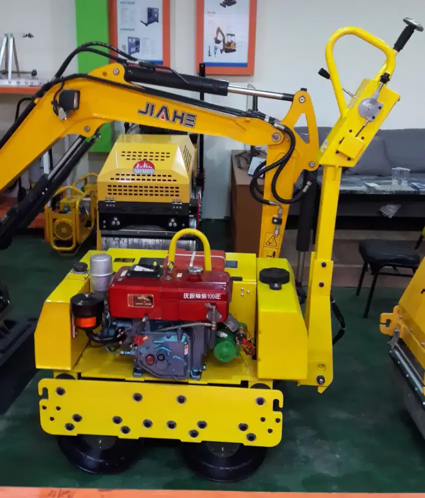 Jual Vibratory Roller RS600D / Jual Baby Roller RS600D Full Hydraulic