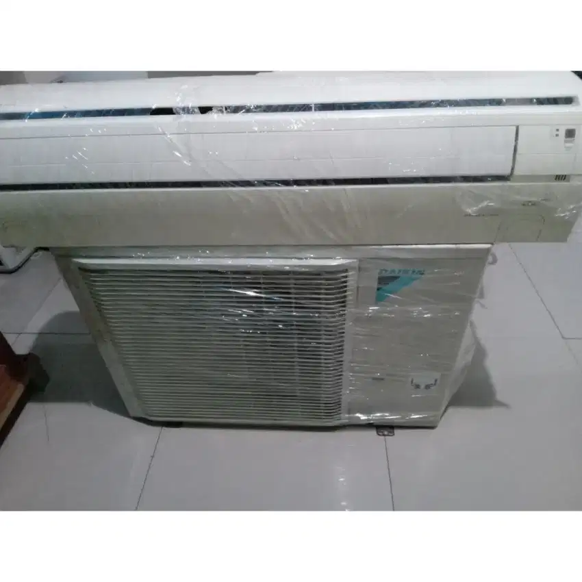 Daikin 2Pk KUALITAS NO 1 DIJAMIN DINGIN DAN BERGARANSI