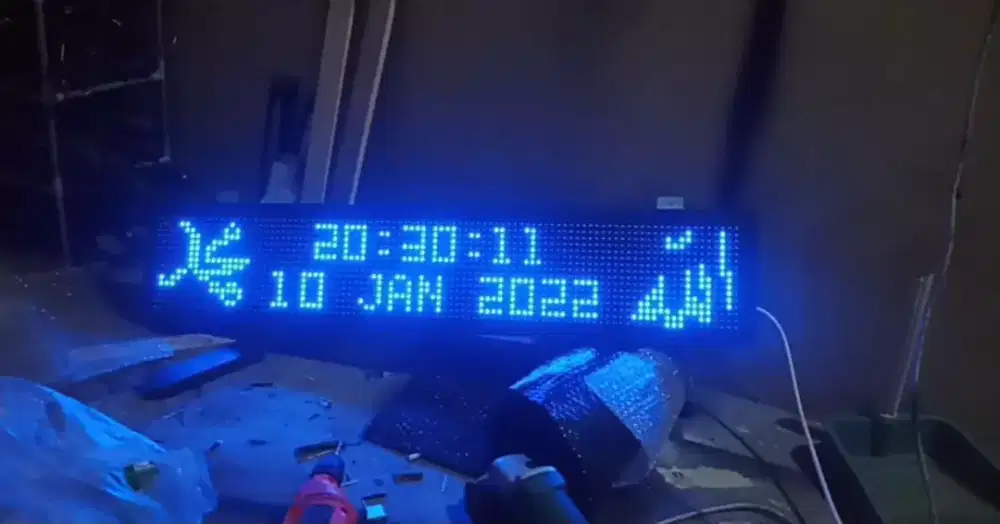 JAM DIGITAL SHOLAT OTOMATIS 1M X 20 CM