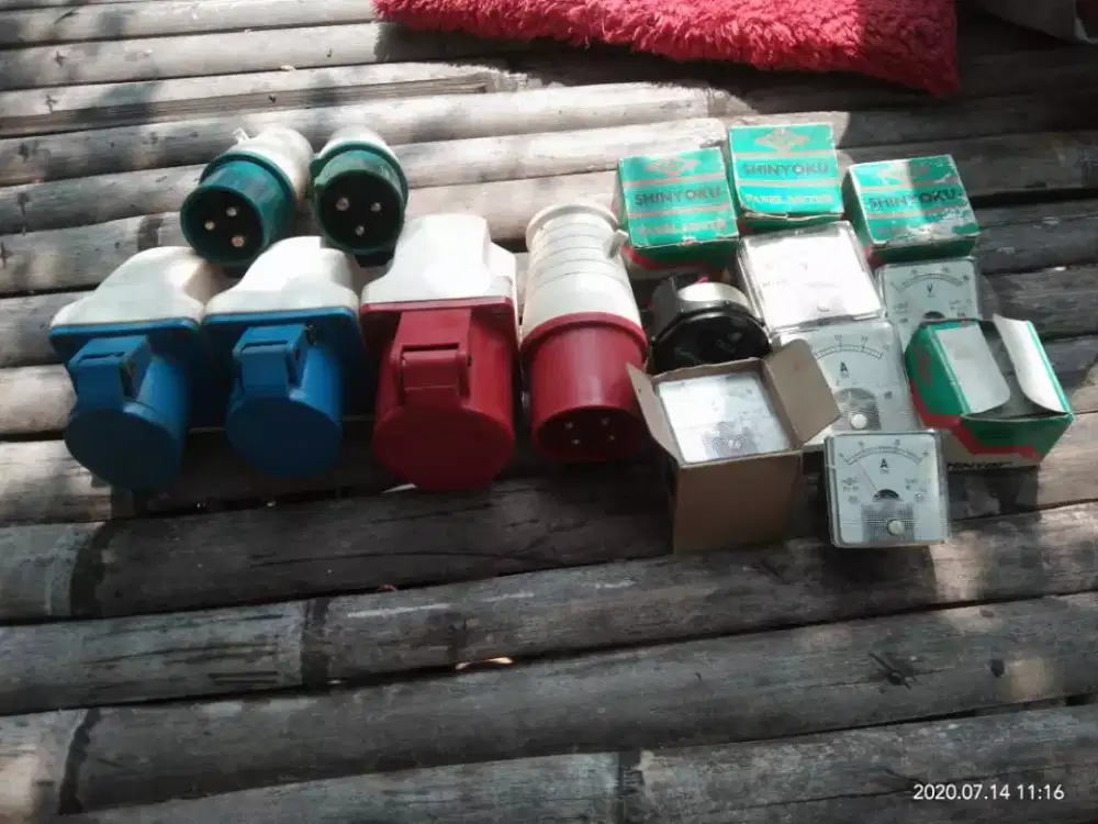 Connector body kabel genset dan control ampere fuel