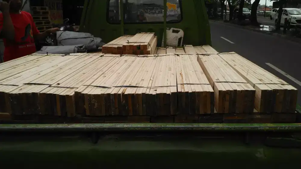 Jati Belanda  ex Palet  serut 1.5x7.5x110cm