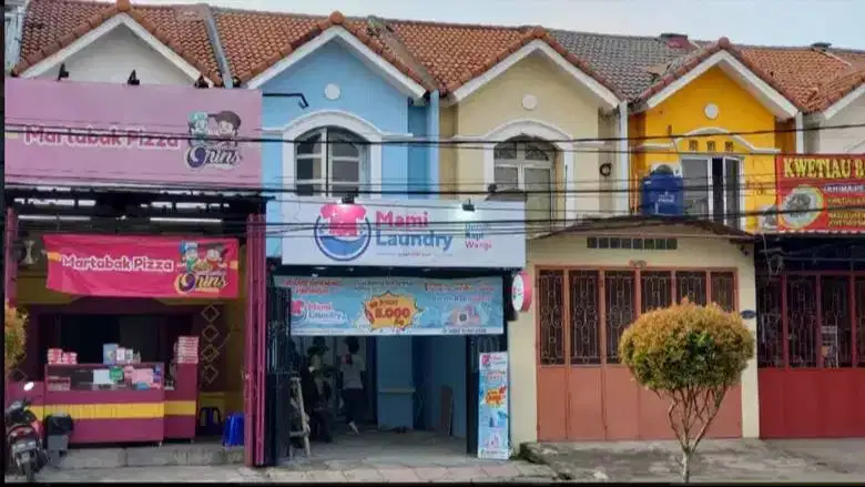karyawan karyawati pegawai laundry jakarta barat