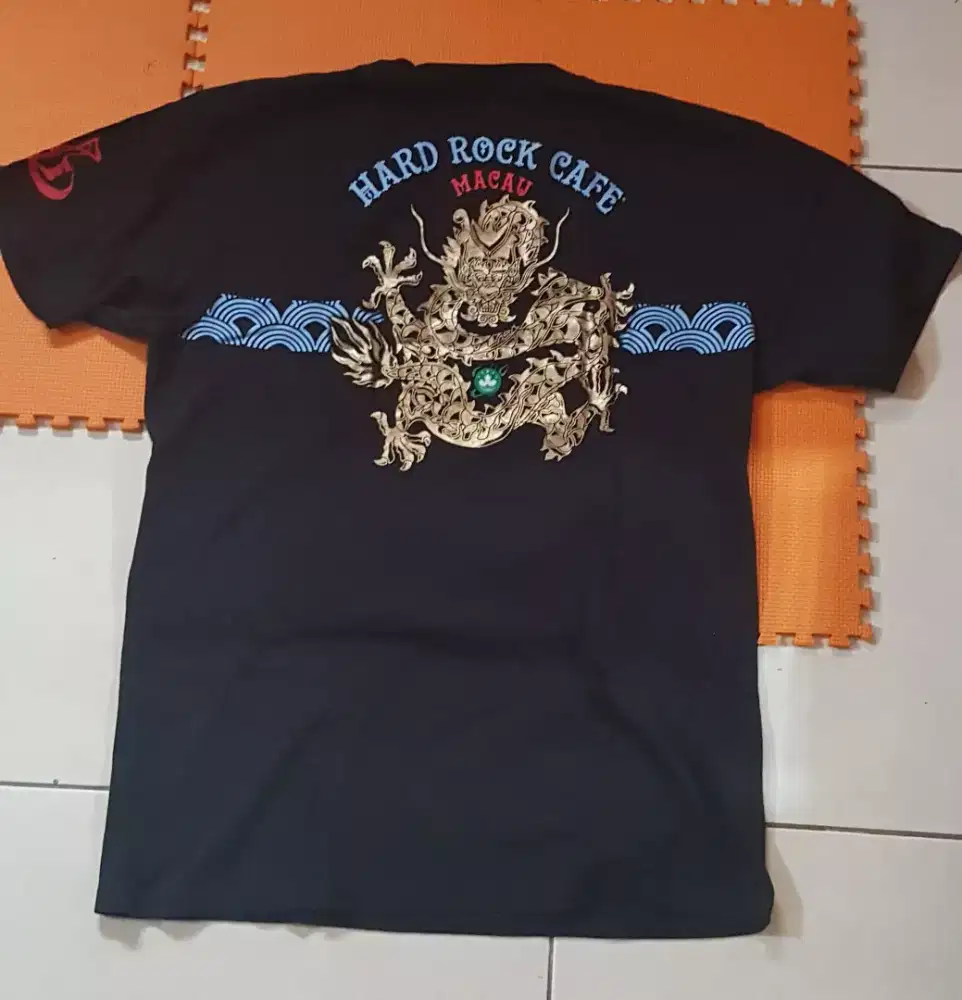 Kaos HRC (Hard Rock Cafe) MACAU Original dari MACAU Ukuran L Dewasa