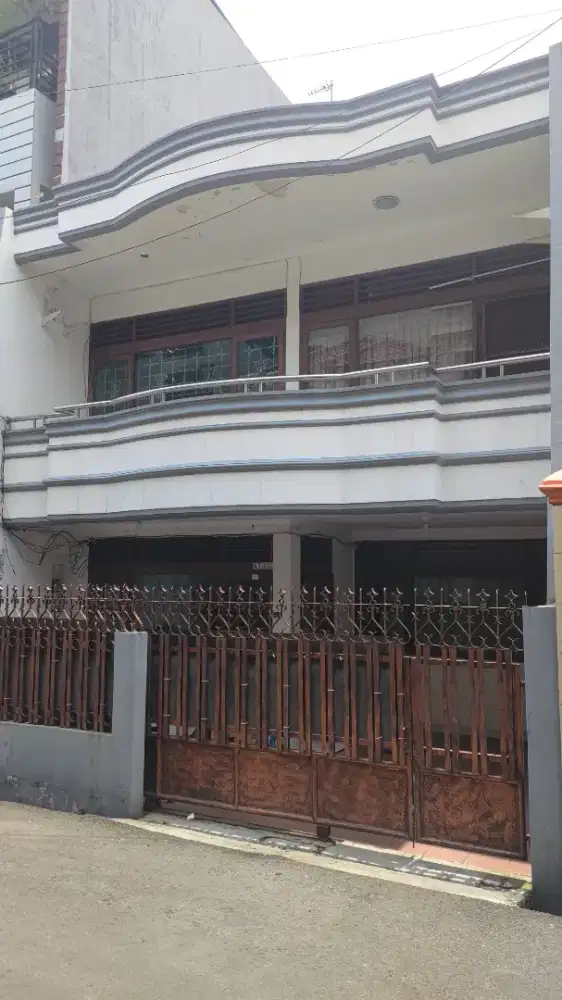 DISEWAKAN RUMAH 4 KAMAR KAVLING POLRI GROGOL | 7x16 | 80JT/TAHUN NEGO