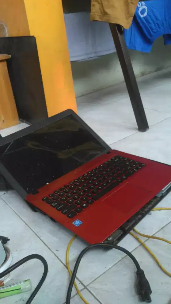 Jual laptop rusak atau mati mu disini