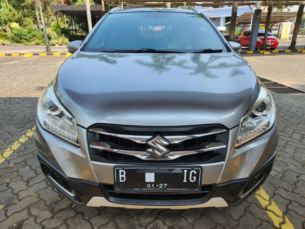 Suzuki SX4 2016 Matic Silver Bensin