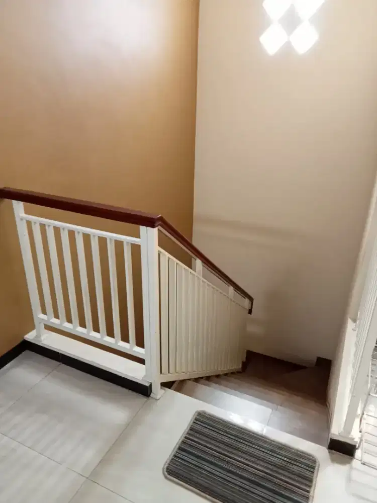 Pengaman tangga realing balkon