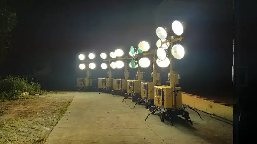 Jual Light tower 1000 watt x 4 / lighting tower 1000 x 4 diesel z m 22