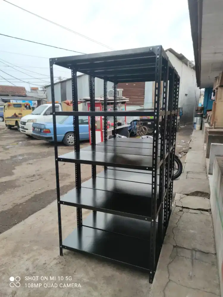 rak besi warna hitam kuat cocok buat tambahan di warung atau toko