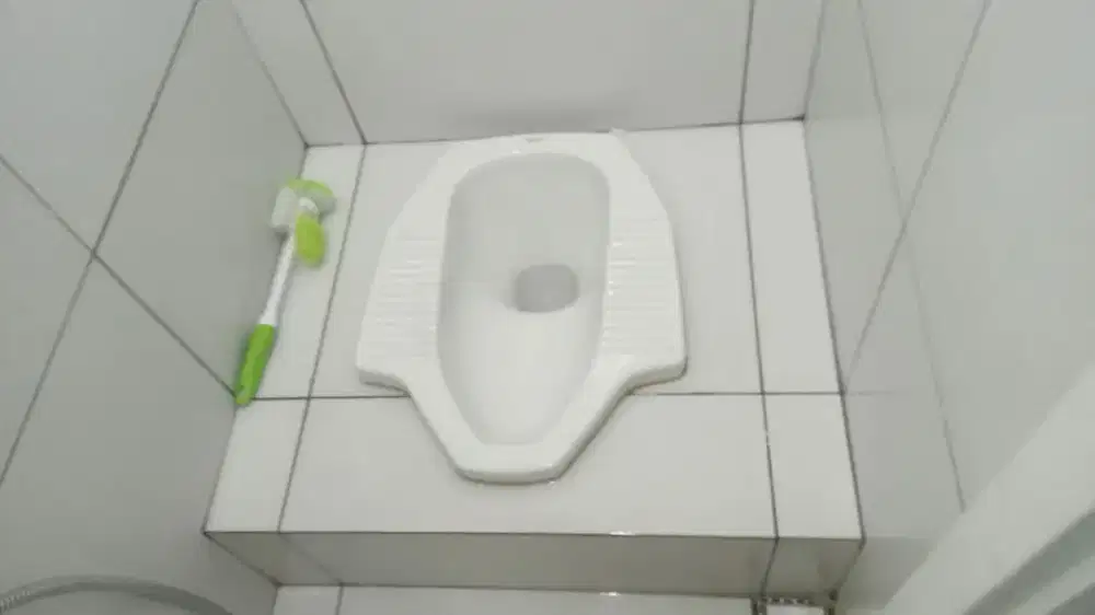 SEBENING CRISTAL DAN BERKILAU SEPERTI MUTIARA