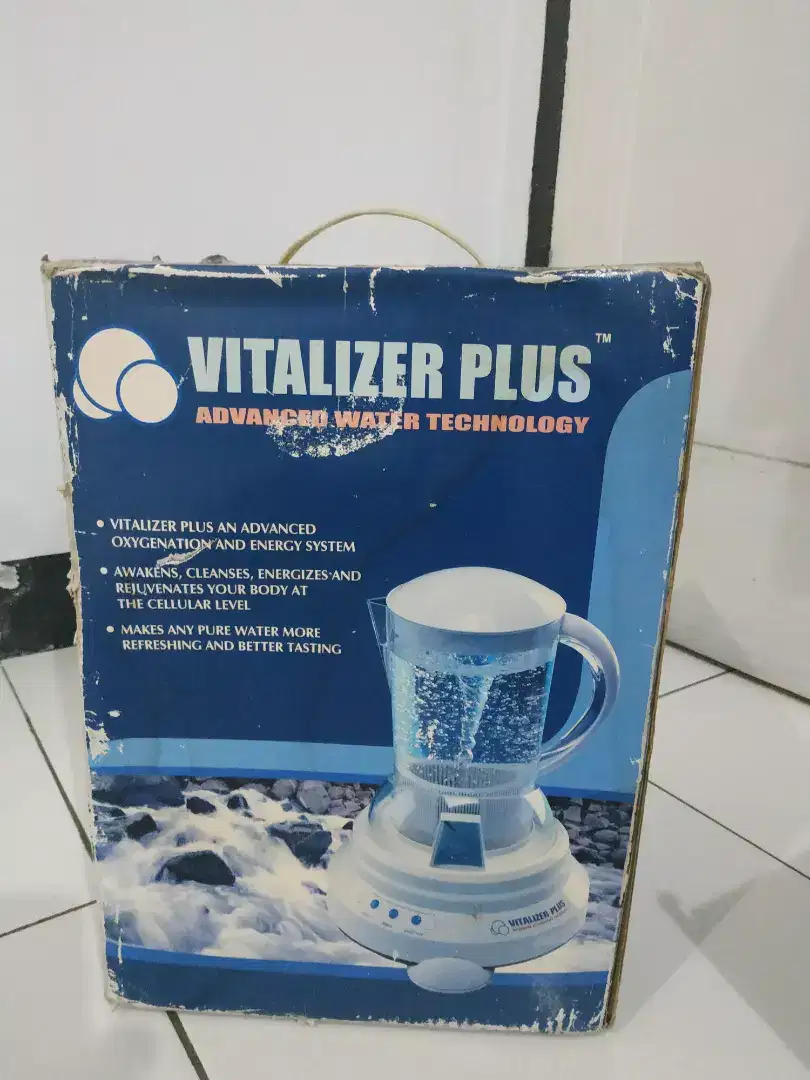 Mesin air hexagonal (Vitalizer Plus)