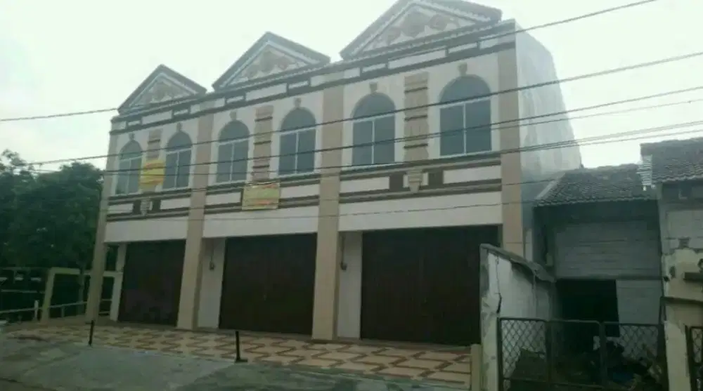 Disewa ruko 2 lantai di Galaxy Kota Bekasi