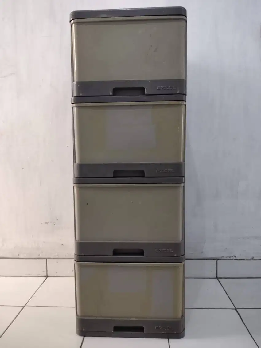 Kontainer Laci Plastik merk Excel warna abu2