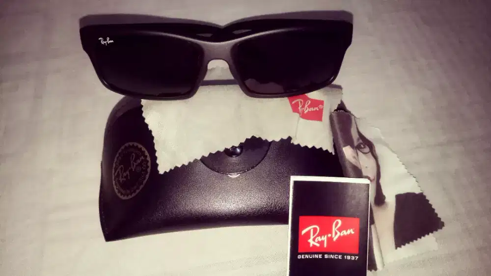 Kaca mata rayban
