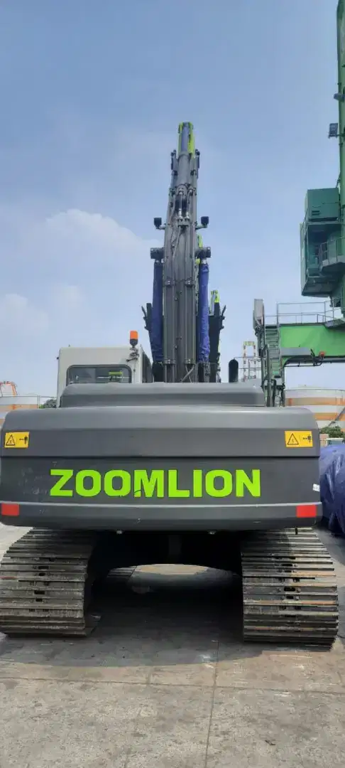 EXCAVATOR ZOOMLION ZE 215