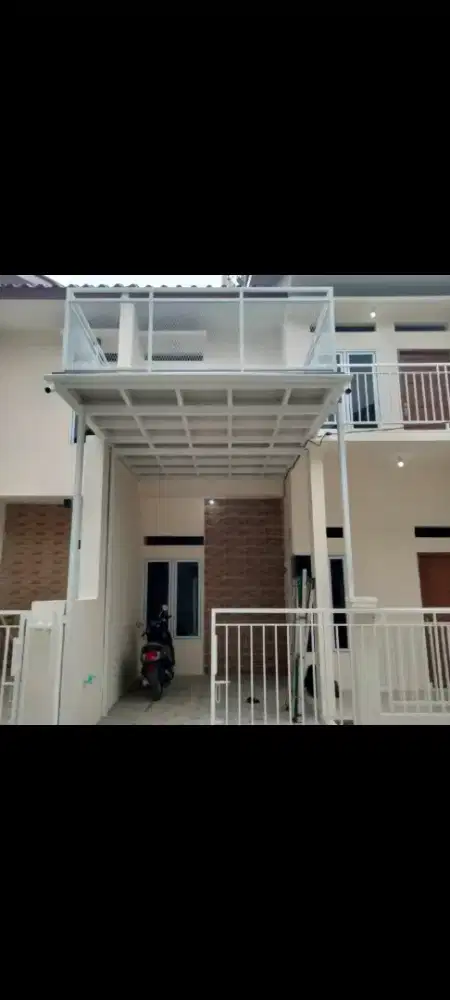 Mejanine kanopi depan