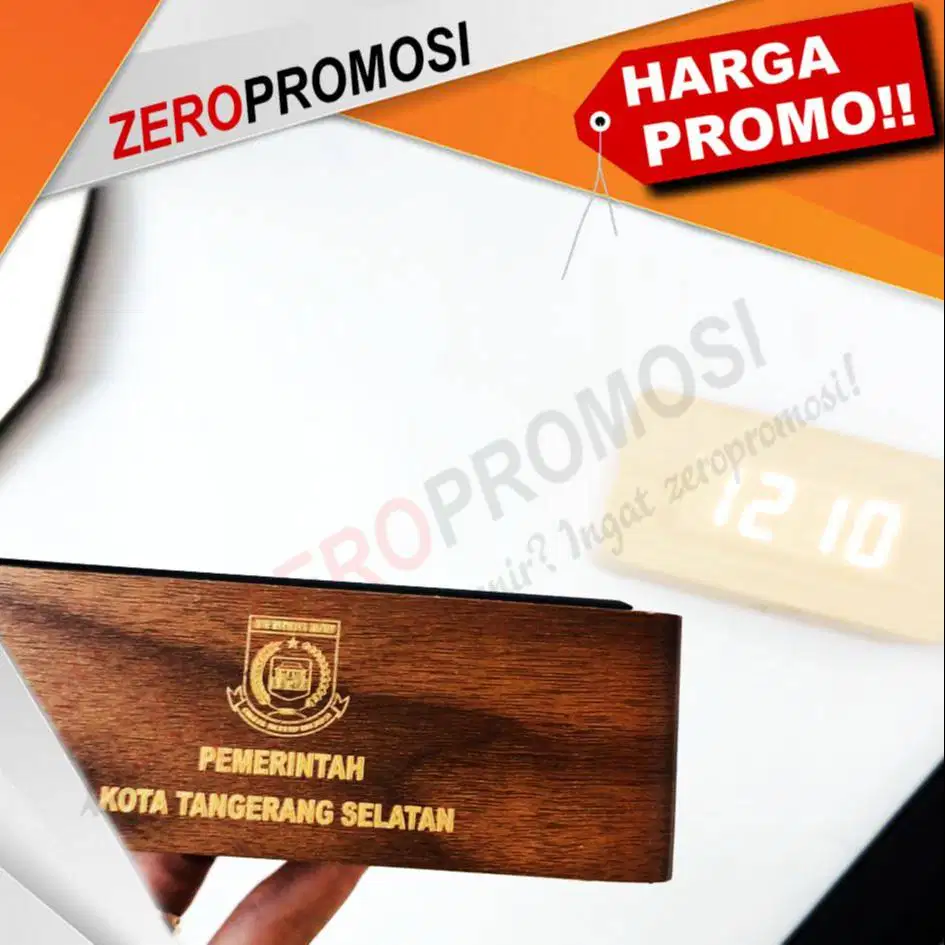 Souvenir Promosi Jam Meja Kayu Digital Custom