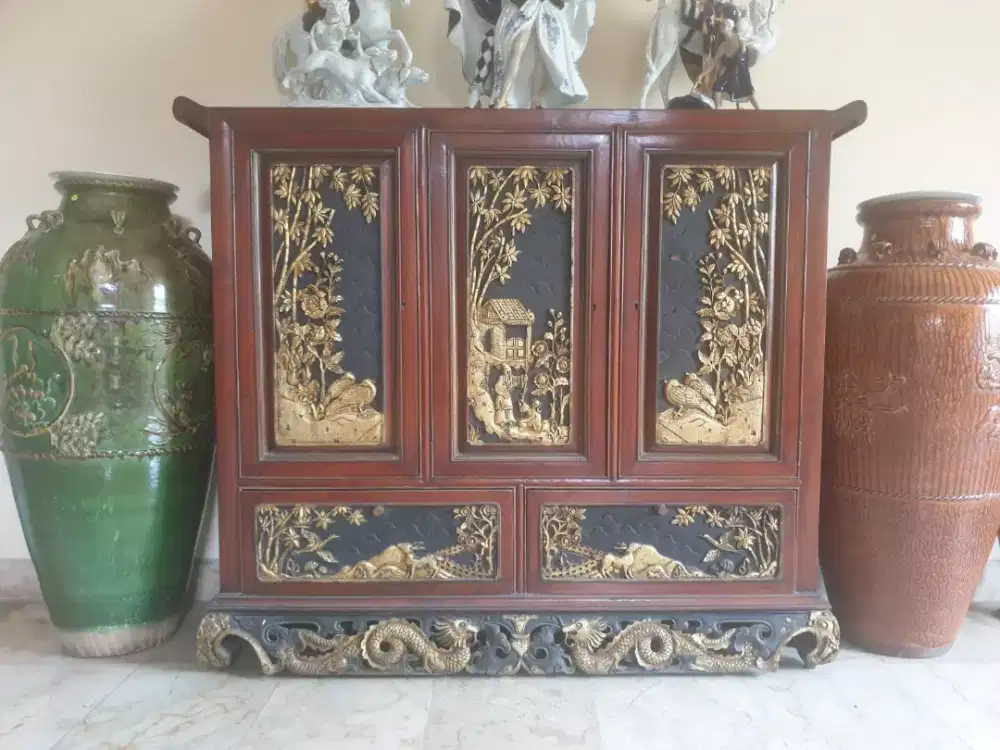 Vintage cabinet