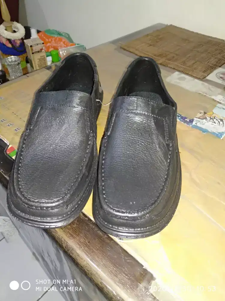 Sepatu Pantofel Karet Sankyo SAB 360, Full Hitam, Size 40