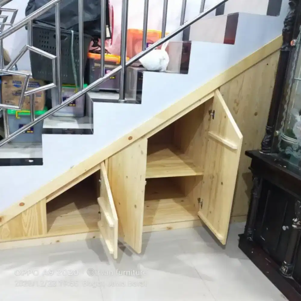 LEMARI BAWAH TANGGA| LEMARI PENYIMPANAN JATI BELANDA