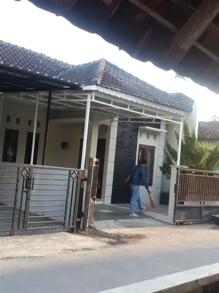 KANOPI BAJA RINGAN ATAP SPANDEK POLLYCARBONATE/KONTRUKSI BAJA BERAT WF