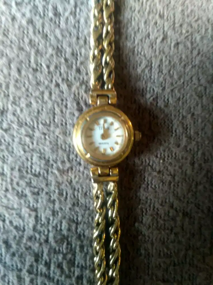 Dijual jam tangan wnta merk TITUS original