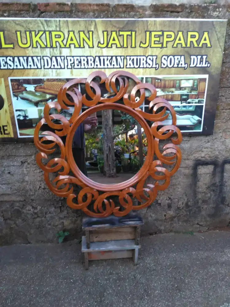 Pigura cermin akar jati