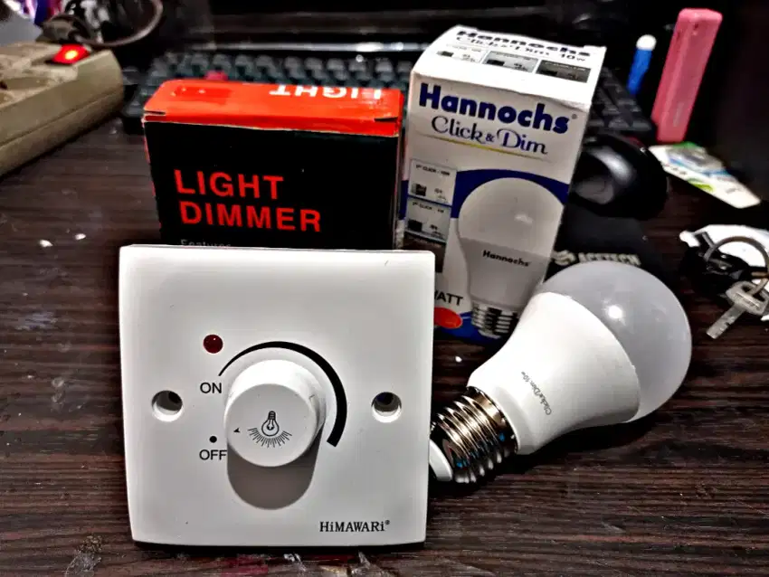 Paket Saklar Dimmer & Lampu Hannochs Click and Dim 10 Watt