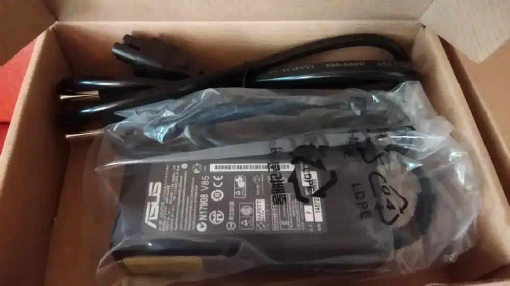 Adaptor charger asus laptop colokan besar