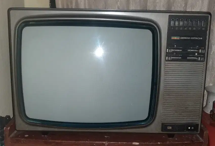 TV Gemini - Hitachi color khusus kolektor