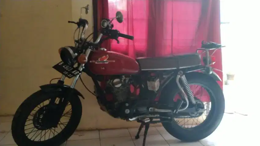 Honda CB100. custom 125