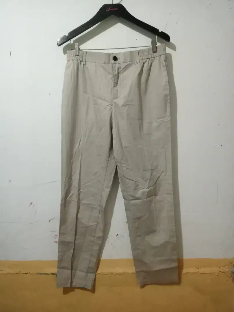 Celana chino wanita ME&CITY size M