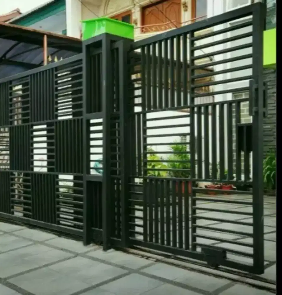 Pintu gerbang ,kanopi dan pintu foldhing