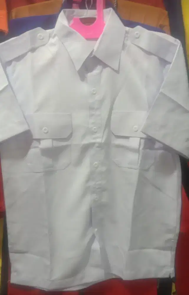 Kemeja putih kantong 2 bahan dril