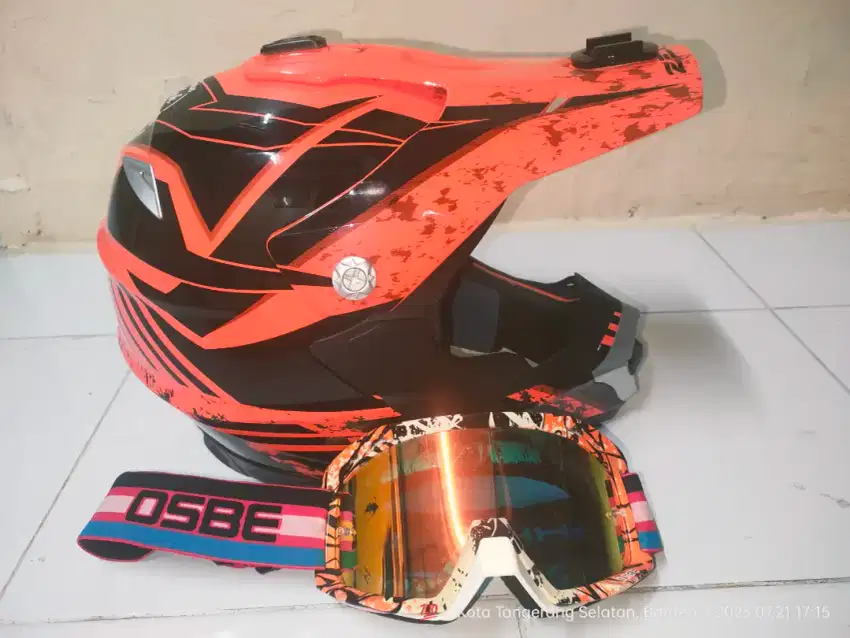 Helm ZEUS 951 orange/black + bonus google Osbe