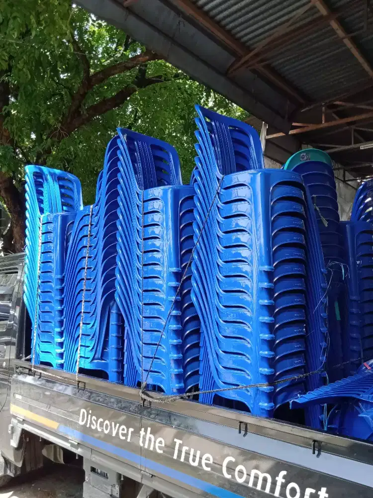 KURSI PLASTIK NAPOLLY BIRU SANDARAN 3 RUAS