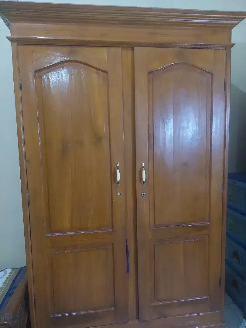 Jual Almari baju jati tua alusan