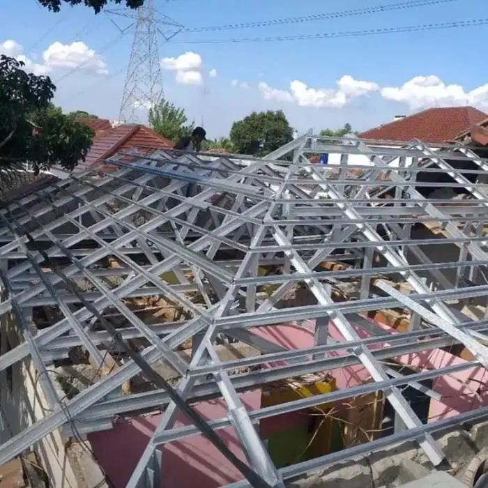 Atap, kanopi, pagar tralis, plafon, konstruksi besi, renovasi dll