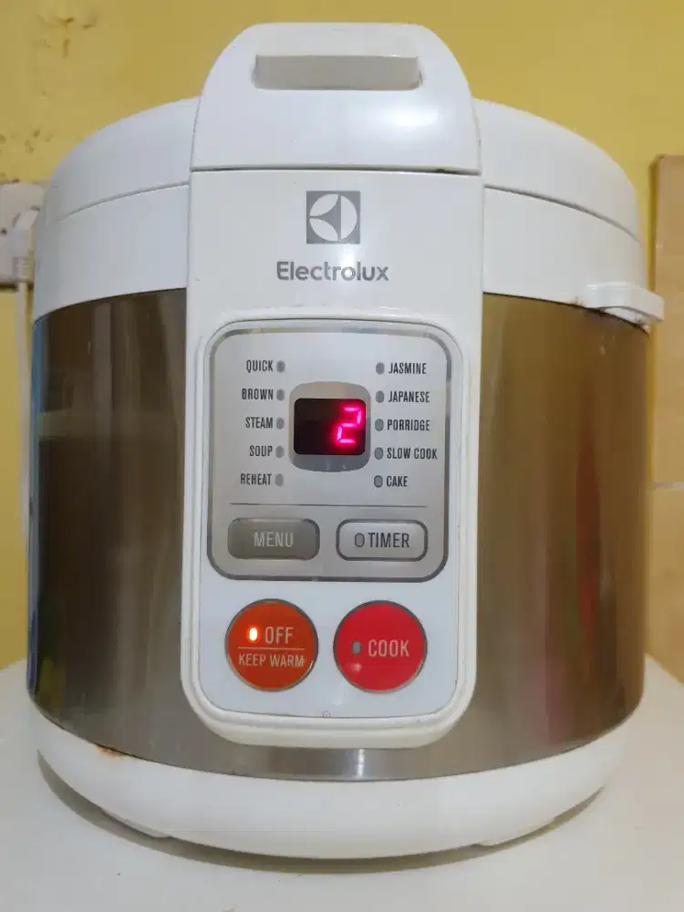 Rice cooker second bekas bagus